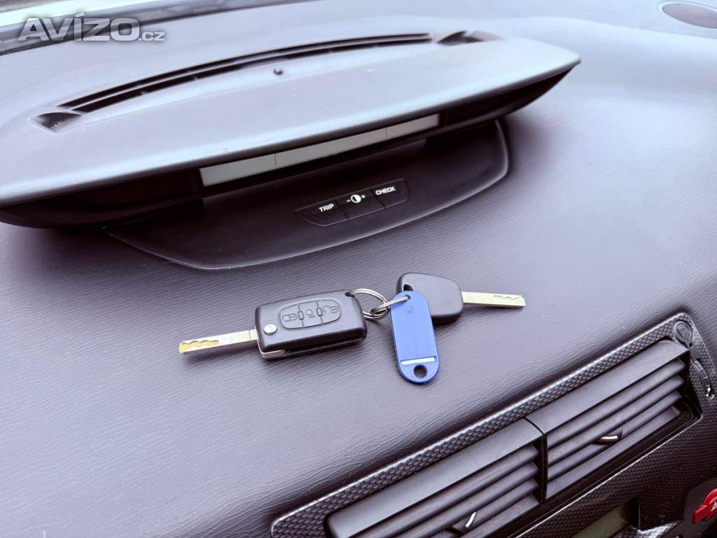 Foto inzerátu Citroën C4 1.4i 16V, ČR, 1.Maj, 48 tkm