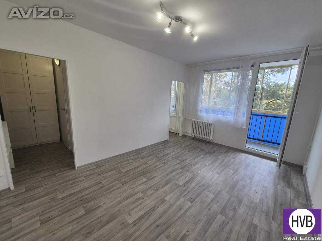 Pronájem bytu 1+kk/L, 27 m2, Prosek - Praha 9