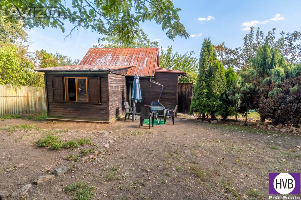 Prodej chaty 2+1, 23 m2, pozemek 318 m2, Praskolesy, okr. Beroun