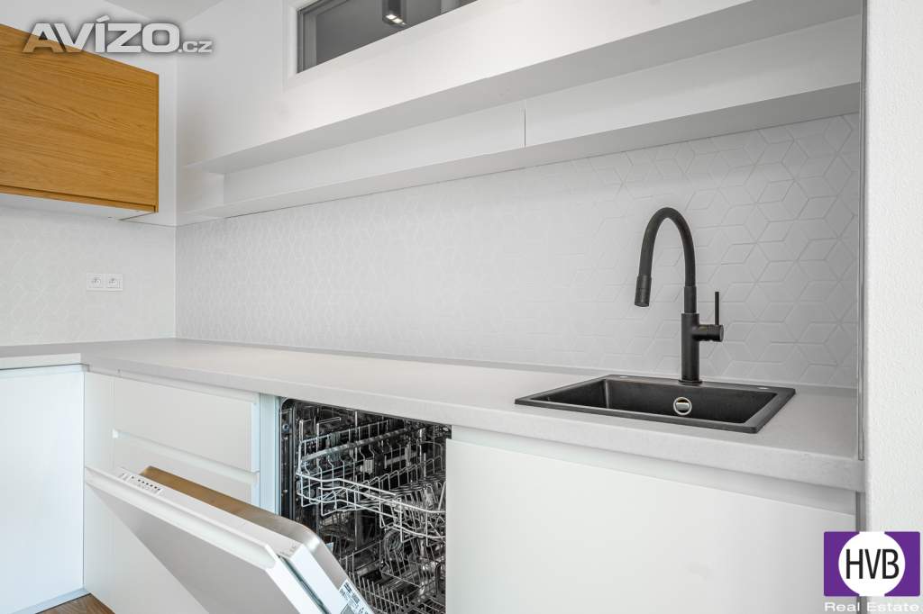 Foto inzerátu Prodej bytu 4+kk/OV/L, 82 m2,  ul. Hekrova, Praha - Háje