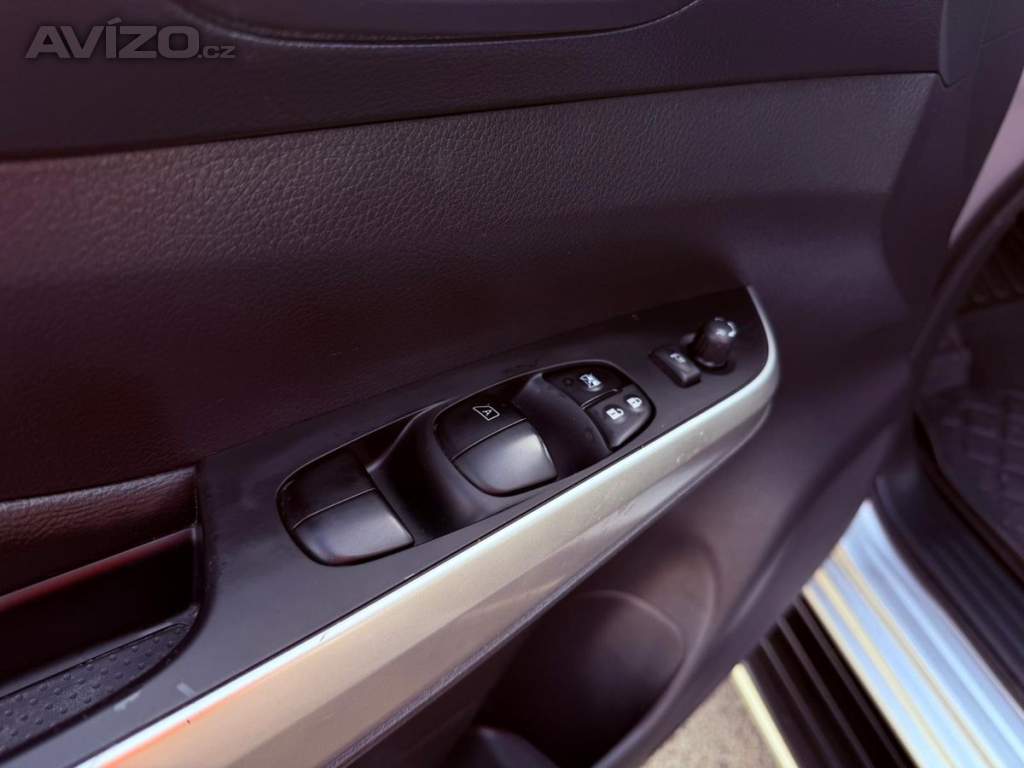 Foto inzerátu Nissan Navara 2.3 dCi Double Cab Tekna Aut.