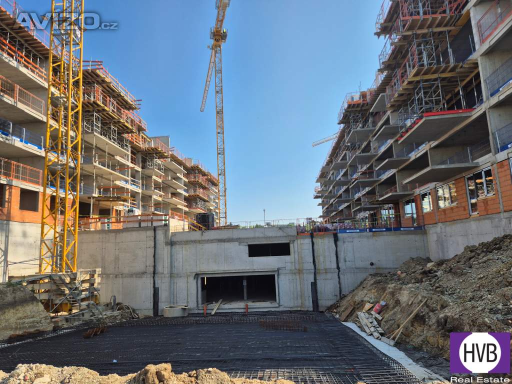 Foto inzerátu Prodej bytu 2+kk 41 m2, předzahrádka 62 m2, DV, Praha 5 - Barrandov