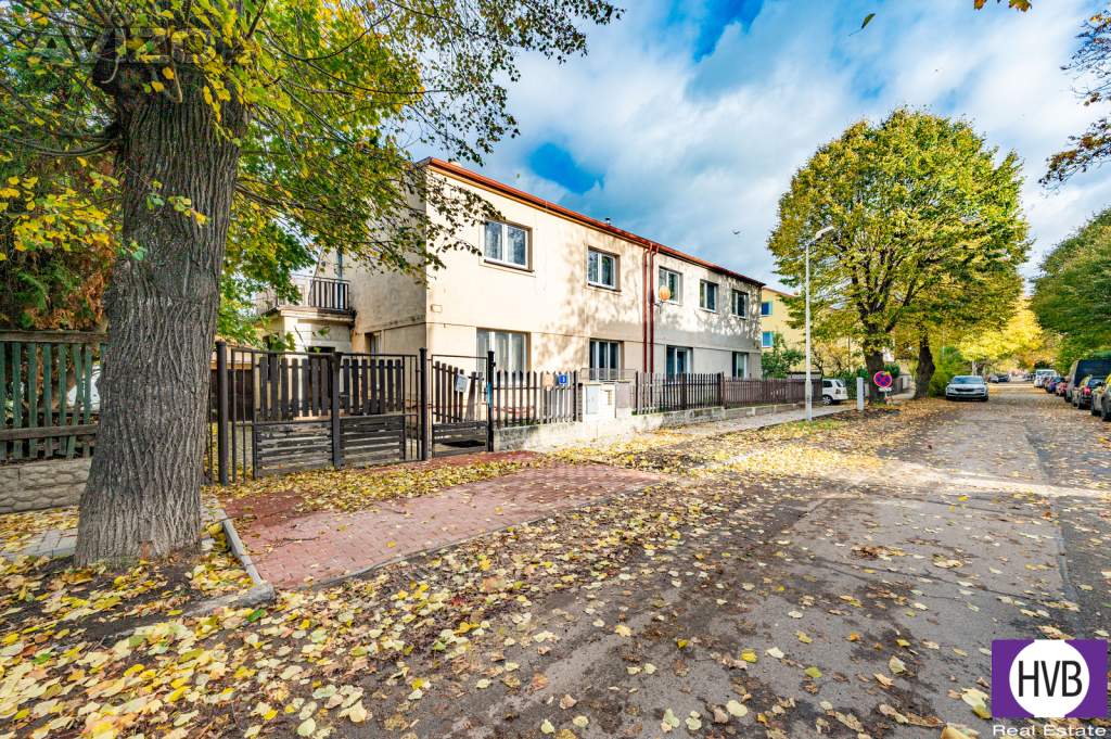 Prodej rodinného domu 4+2/G, 167m2, pozemek 502m2, ul. Danielova, Praha 9 - Čakovice