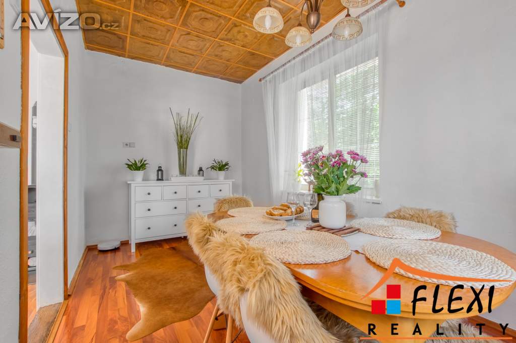 Foto inzerátu Prodej vily (241 m²) s výjimečným pozemkem (3528 m²),  Čeladná II