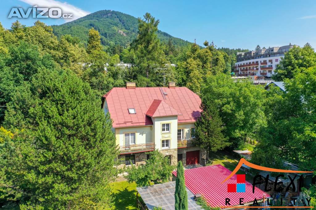 Foto inzerátu Prodej vily (241 m²) s výjimečným pozemkem (3528 m²),  Čeladná II