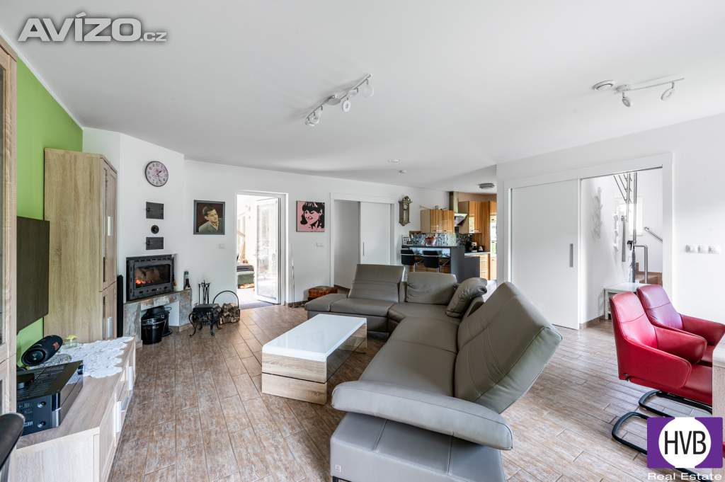 Foto inzerátu Prodej rodinného domu 6+kk 333 m2, pozemek 600 m2, Podolanka, Praha - východ