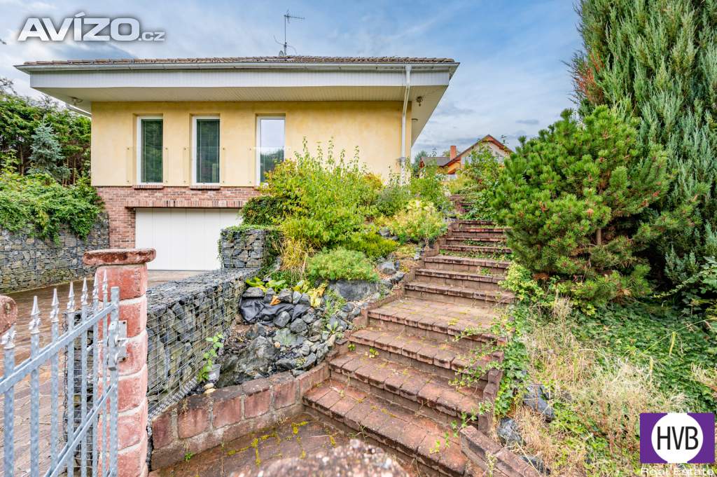 Foto inzerátu Prodej rodinného domu 6+kk 333 m2, pozemek 600 m2, Podolanka, Praha - východ