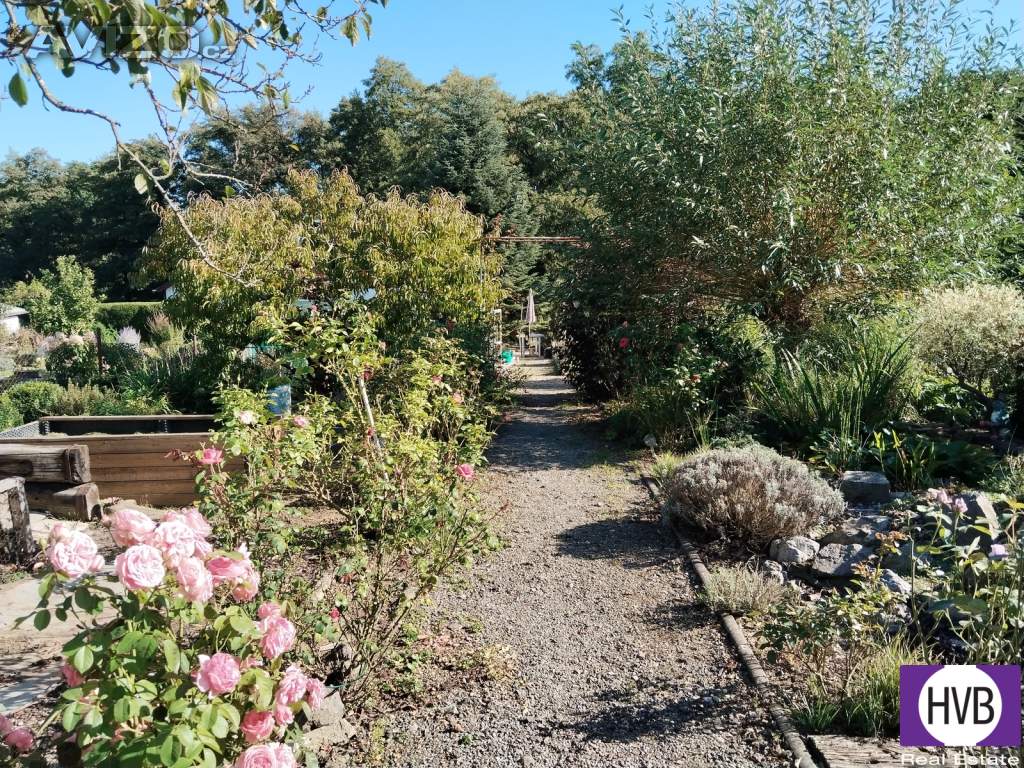 Foto inzerátu Prodej zavedené zahrady o  celkové výměře 544m2 v obci Vlčice okr. Plzeň -jih