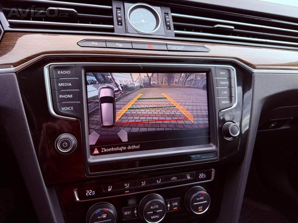 Foto inzerátu Volkswagen Passat 2.0 TDi DSG Highline, TOP