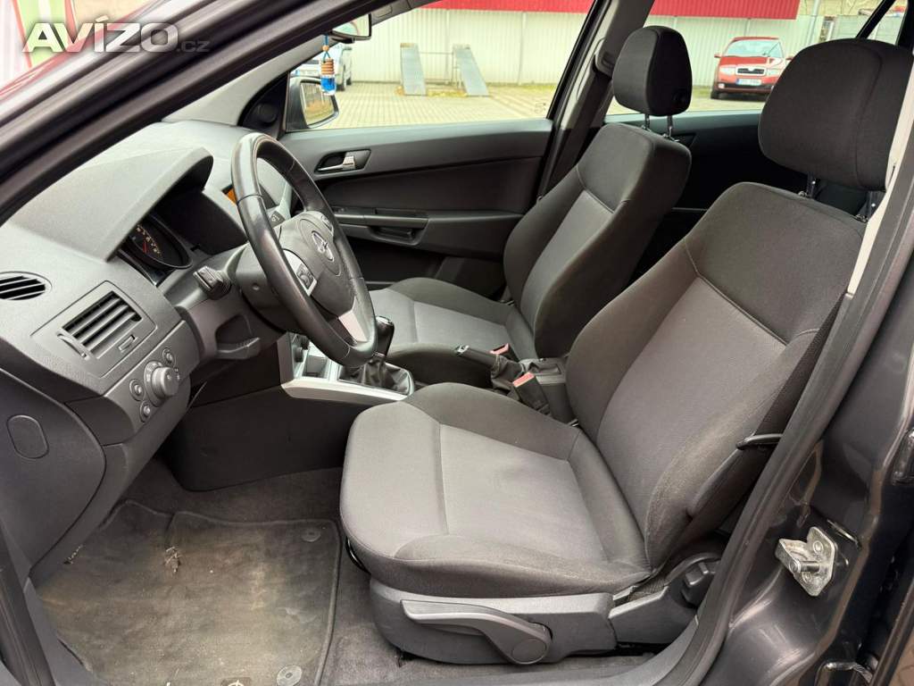 Foto inzerátu Opel Astra 1.6, ČR, Tažné