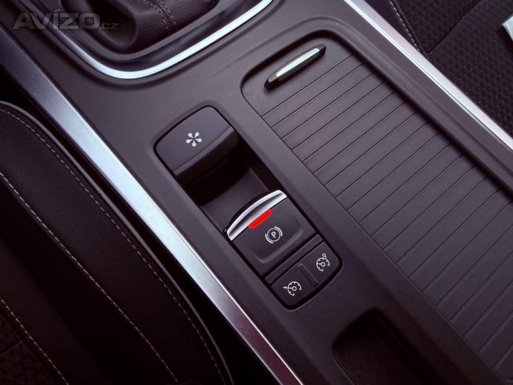 Foto inzerátu Renault Mégane 1.3 TCe EDC Bose Edition