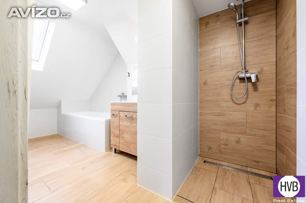 Foto inzerátu Prodej rodinného domu 4+2/G, 167m2, pozemek 502m2, ul. Danielova, Praha 9 - Čakovice