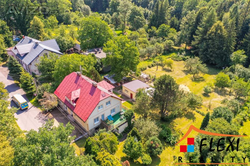 Foto inzerátu Prodej vily (241 m²) s výjimečným pozemkem (3528 m²),  Čeladná II