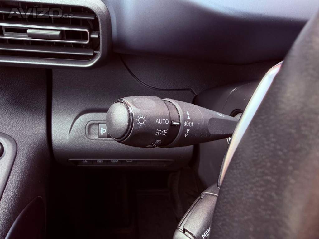 Foto inzerátu Peugeot Rifter 1.5 Blue-HDi Allure Long Aut.