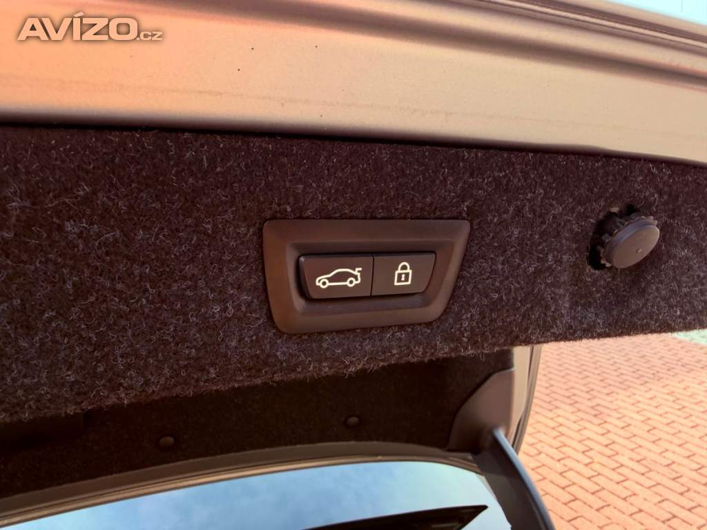 Foto inzerátu BMW M5 xDrive, H&K, ČR, Carbon