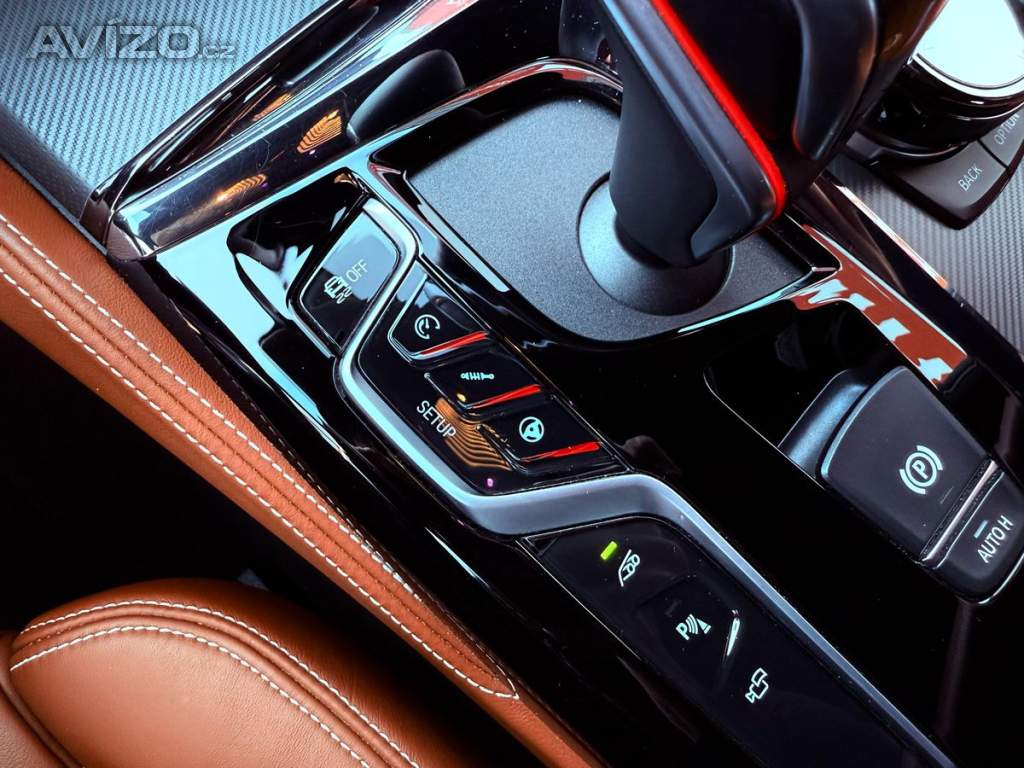 Foto inzerátu BMW M5 xDrive, H&K, ČR, Carbon