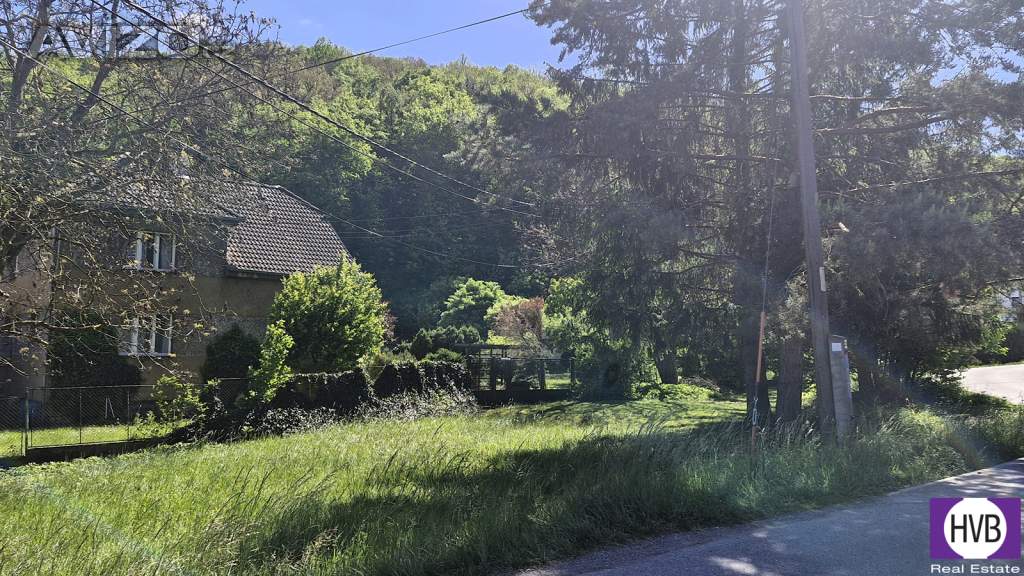 Foto inzerátu Prodej stavebního pozemku 1394 m² Srbsko u Karlštejna, okr. Beroun