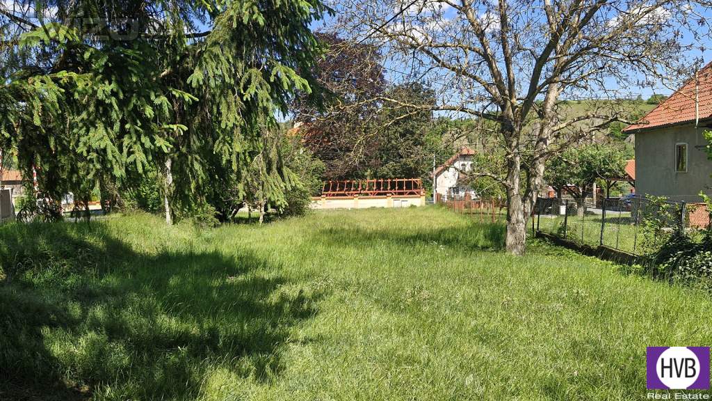Foto inzerátu Prodej stavebního pozemku 1394 m² Srbsko u Karlštejna, okr. Beroun