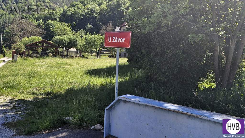Foto inzerátu Prodej stavebního pozemku 1394 m² Srbsko u Karlštejna, okr. Beroun