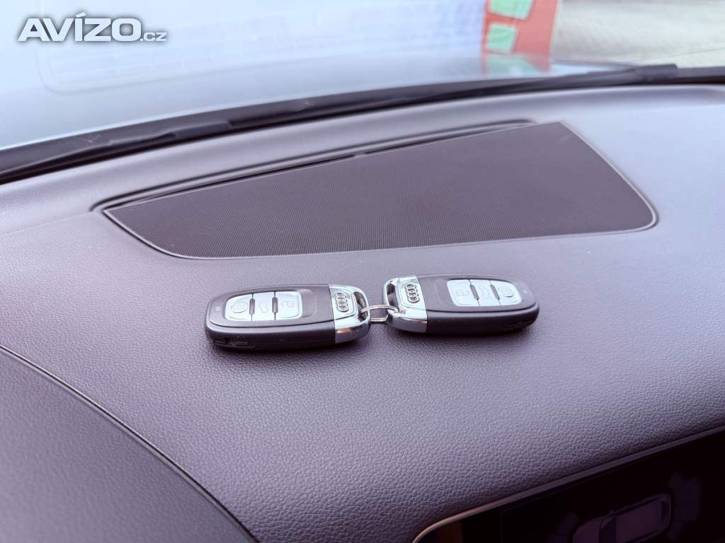 Foto inzerátu Audi Q5 2.0 TDi Quattro S-line Aut.