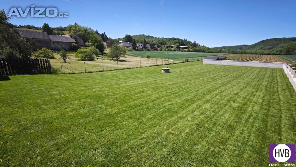 Foto inzerátu Prodej stavebního pozemku 1046 m², Stradonice, okr. Beroun