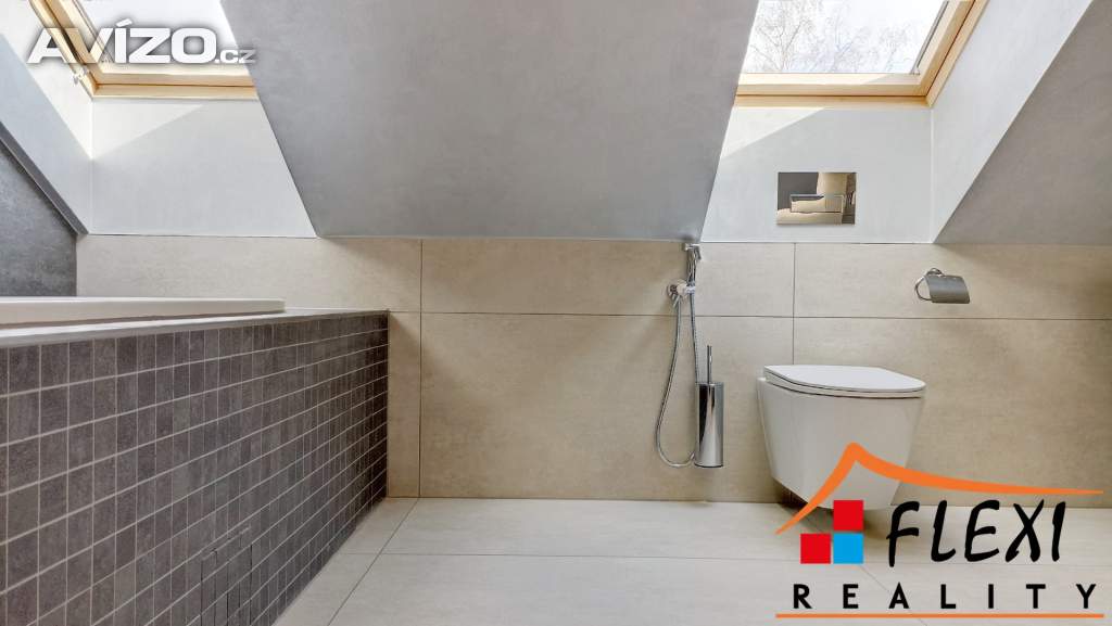 Foto inzerátu Pronájem nadstandartního podkrovního bytu 2+kk/65m²  na ul. Daliborova, Ostrava - Mariánské Hory