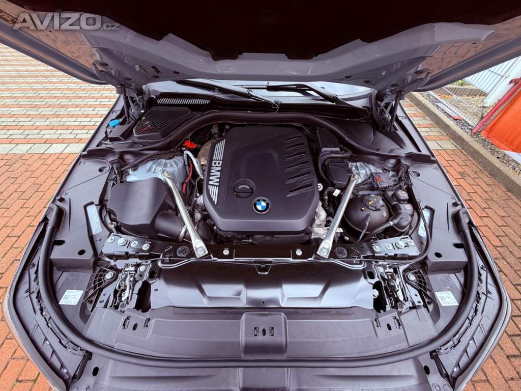 Foto inzerátu BMW 540d xDrive, Serviska, Záruka