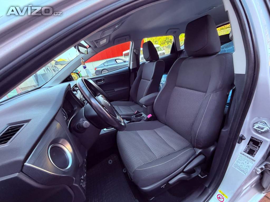 Foto inzerátu Toyota Auris 1.6 Life+, Serviska