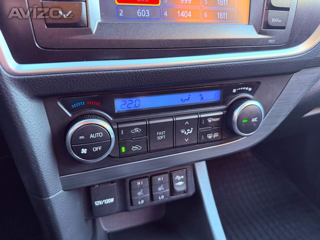 Foto inzerátu Toyota Auris 1.6 Life+, Serviska