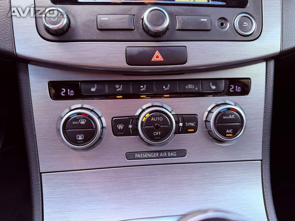 Foto inzerátu Volkswagen Passat 2.0 TDi Highline, Pano, Dynaud