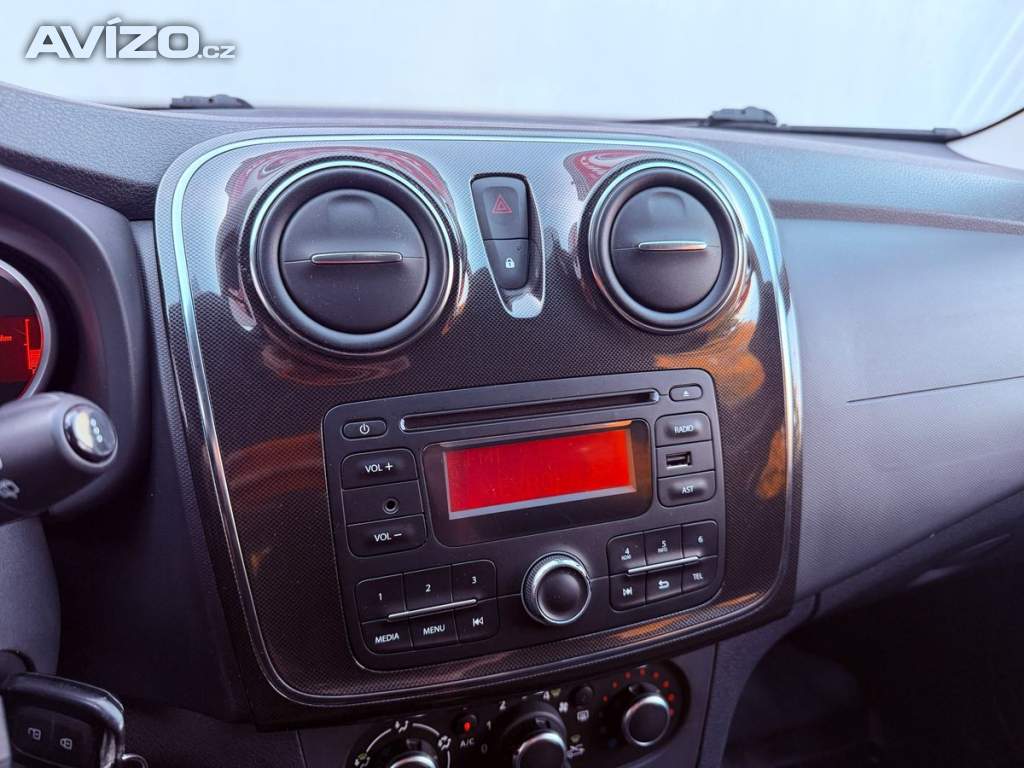 Foto inzerátu Dacia Logan 1.2 16V Arctica, ČR, Klimatiza
