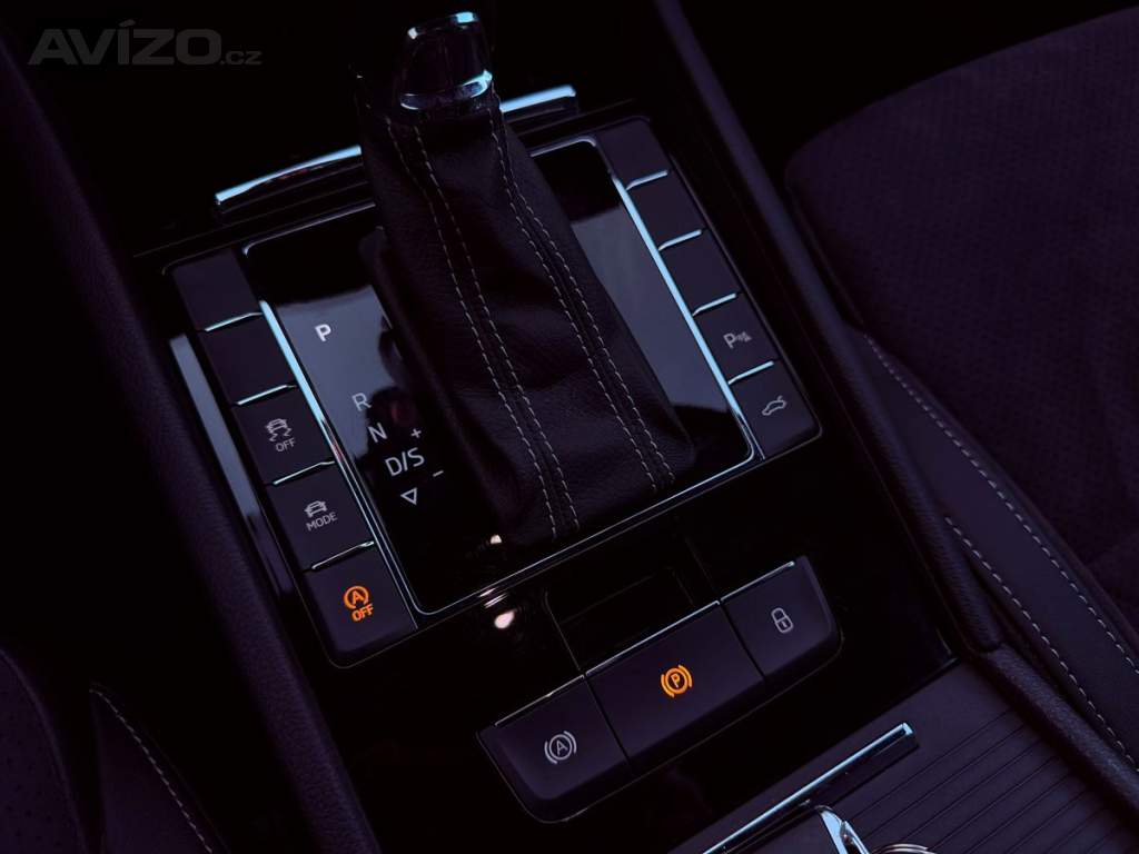 Foto inzerátu Škoda Superb 2.0 TDi DSG SportLine 4x4, Ser