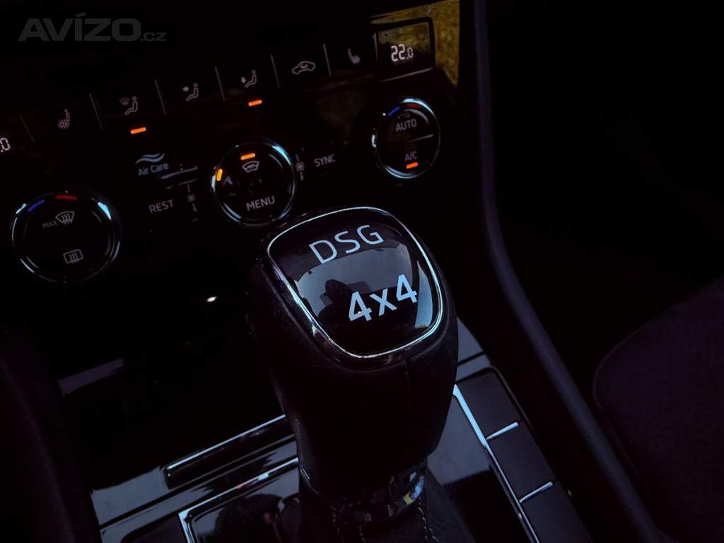 Foto inzerátu Škoda Superb 2.0 TDi DSG SportLine 4x4, Ser