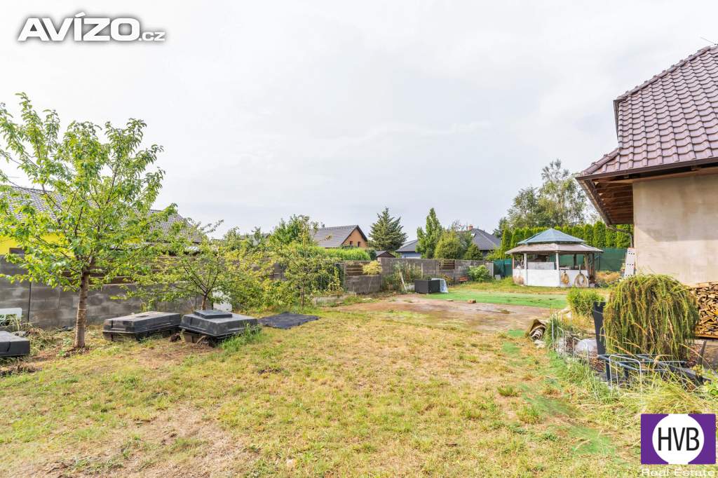 Foto inzerátu Prodej RD 6+1, 2 NP + 1 PP, 2x garáž, 363,6 m2, pozemek 927 m2, Maková, Sibřina, Praha - východ