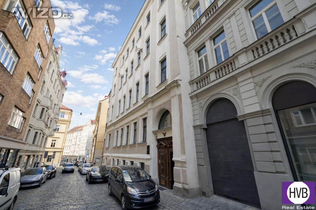Pronájem skladového prostoru 11 m2, Praha 1 - Nové Město, ul. Školská