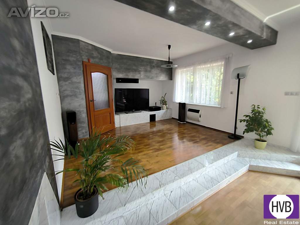 Foto inzerátu Prodej RD 5+1/G/T 340 m², pozemek 1126 m², Psáry - Dolní Jirčany, Praha - západ