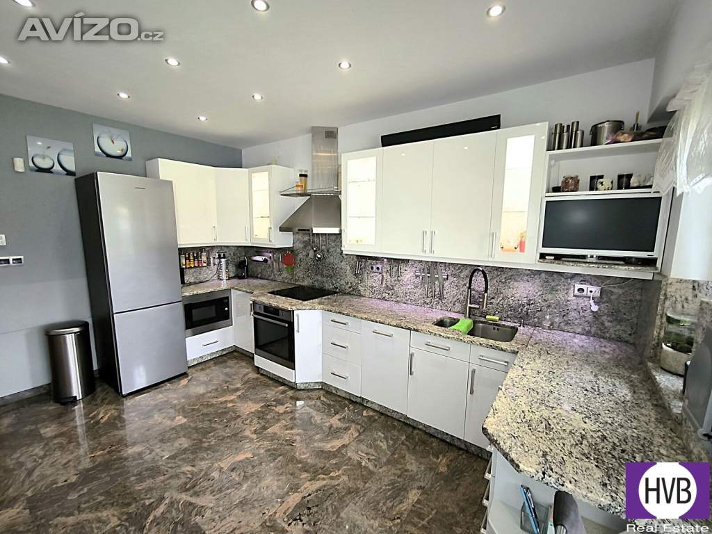 Foto inzerátu Prodej RD 5+1/G/T 340 m², pozemek 1126 m², Psáry - Dolní Jirčany, Praha - západ