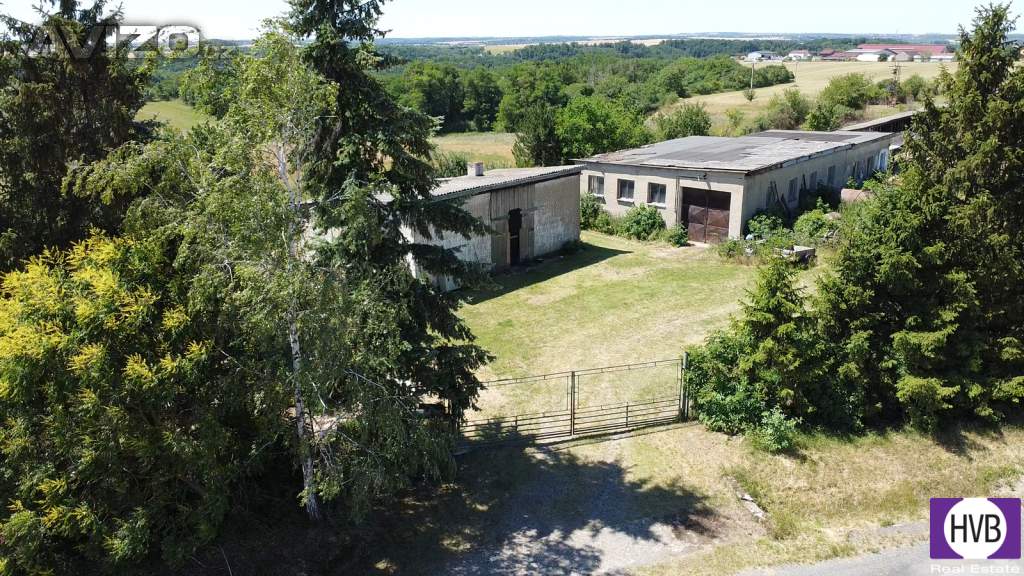 Foto inzerátu Prodej RD 80 m², zemědělská budova 220 m², pozemek 2600 m², Svrkyně, okr. Praha-západ.
