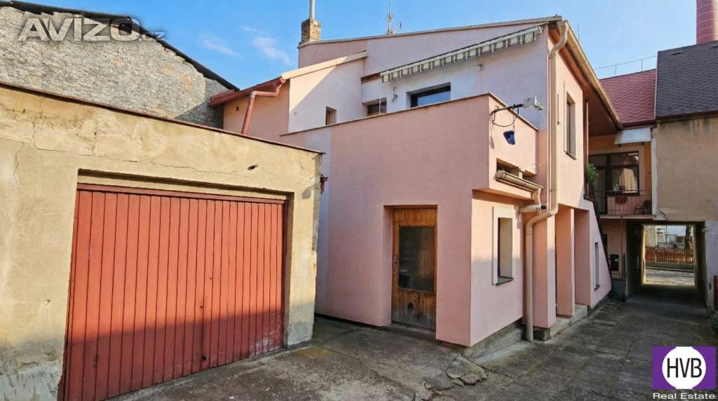 Foto inzerátu Prodej rodinného domu 300 m², pozemek 213 m², Dobrovice, okr. Mladá Boleslav.