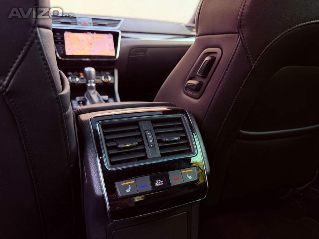 Foto inzerátu Škoda Superb 2.0 TDi DSG 4x4 L&K, ČR
