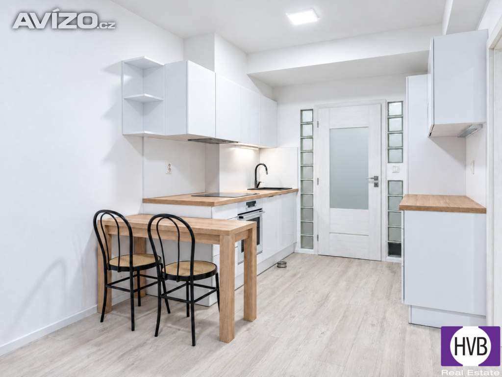 Prodej ateliéru 2+kk, 42 m², DV, Praha 8 – Karlín, ul. Sokolovská