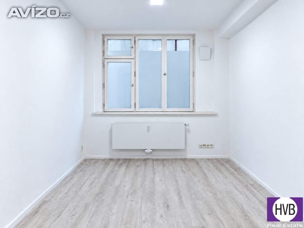 Foto inzerátu Prodej ateliéru 2+kk, 42 m², DV, Praha 8 – Karlín, ul. Sokolovská
