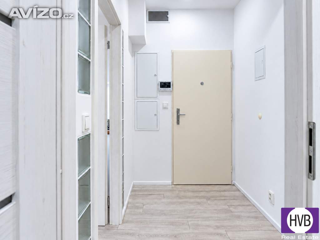 Foto inzerátu Prodej ateliéru 2+kk, 42 m², DV, Praha 8 – Karlín, ul. Sokolovská
