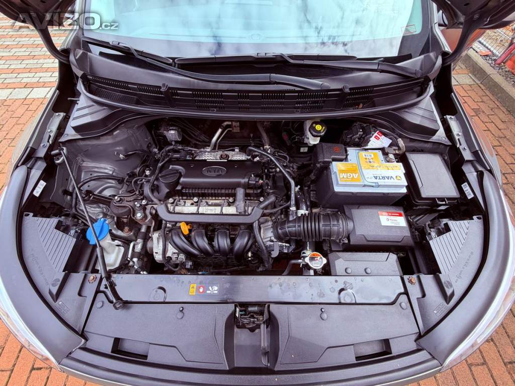 Foto inzerátu Kia Stonic 1.4 Edition 7, Serviska, 1.Maj