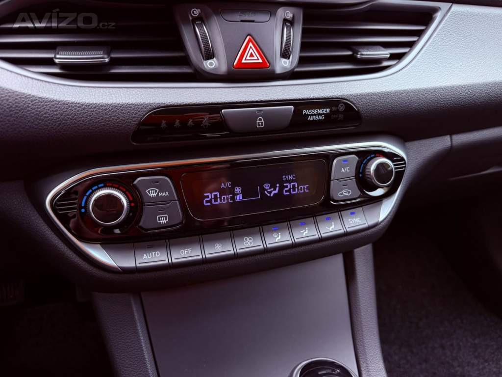 Foto inzerátu Hyundai i30 1.4 T-GDi Premium Aut., Servis