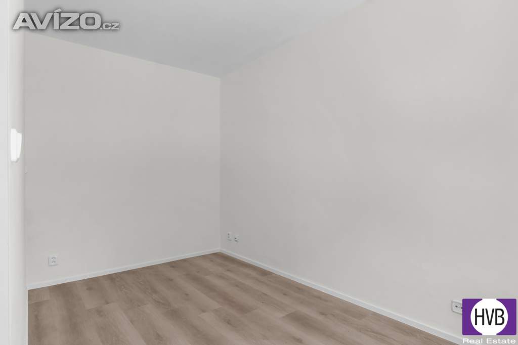 Foto inzerátu Prodej bytu 1+kk 35 m2 + předzahrádka 48 m2, OV, Praha 8 - Troja, ul. Vřesová