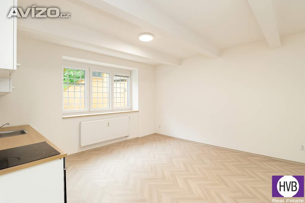 Pronájem bytu 2+kk 62 m2, OV, Praha 4 - Podolí, ul. Dvorecké náměstí