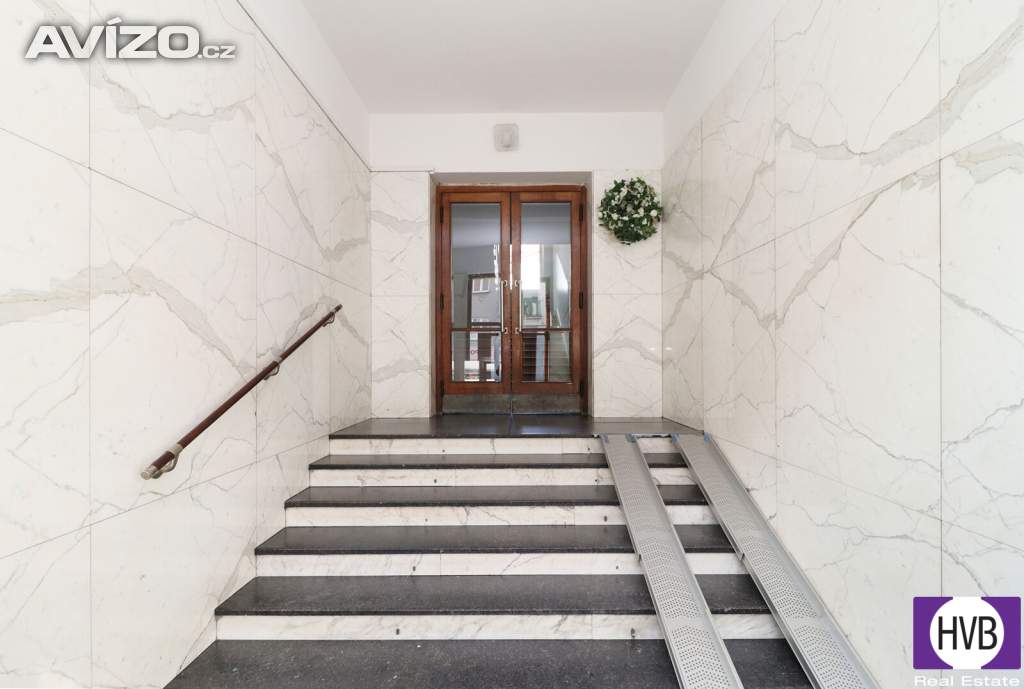Foto inzerátu Pronájem bytu 2+kk 62 m2, OV, Praha 4 - Podolí, ul. Dvorecké náměstí