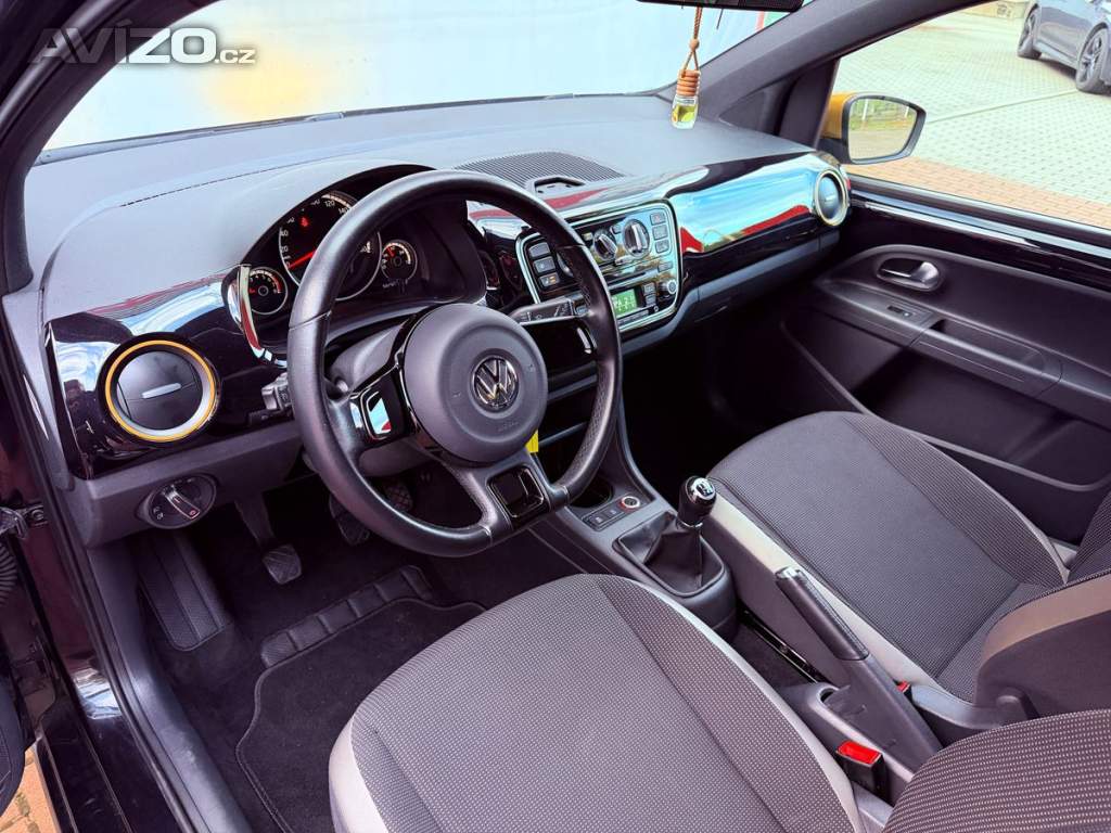 Foto inzerátu Volkswagen up! 1.0 Colour Serviska
