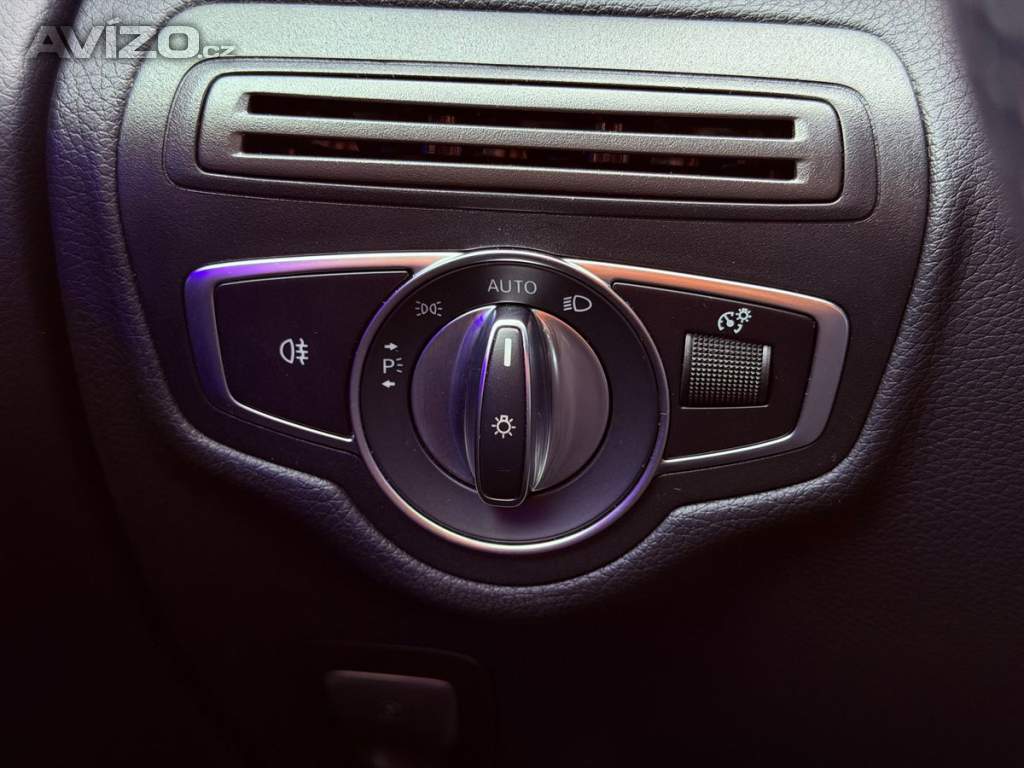 Foto inzerátu Mercedes-Benz GLC 300d 4Matic Coupe, ČR, Distron